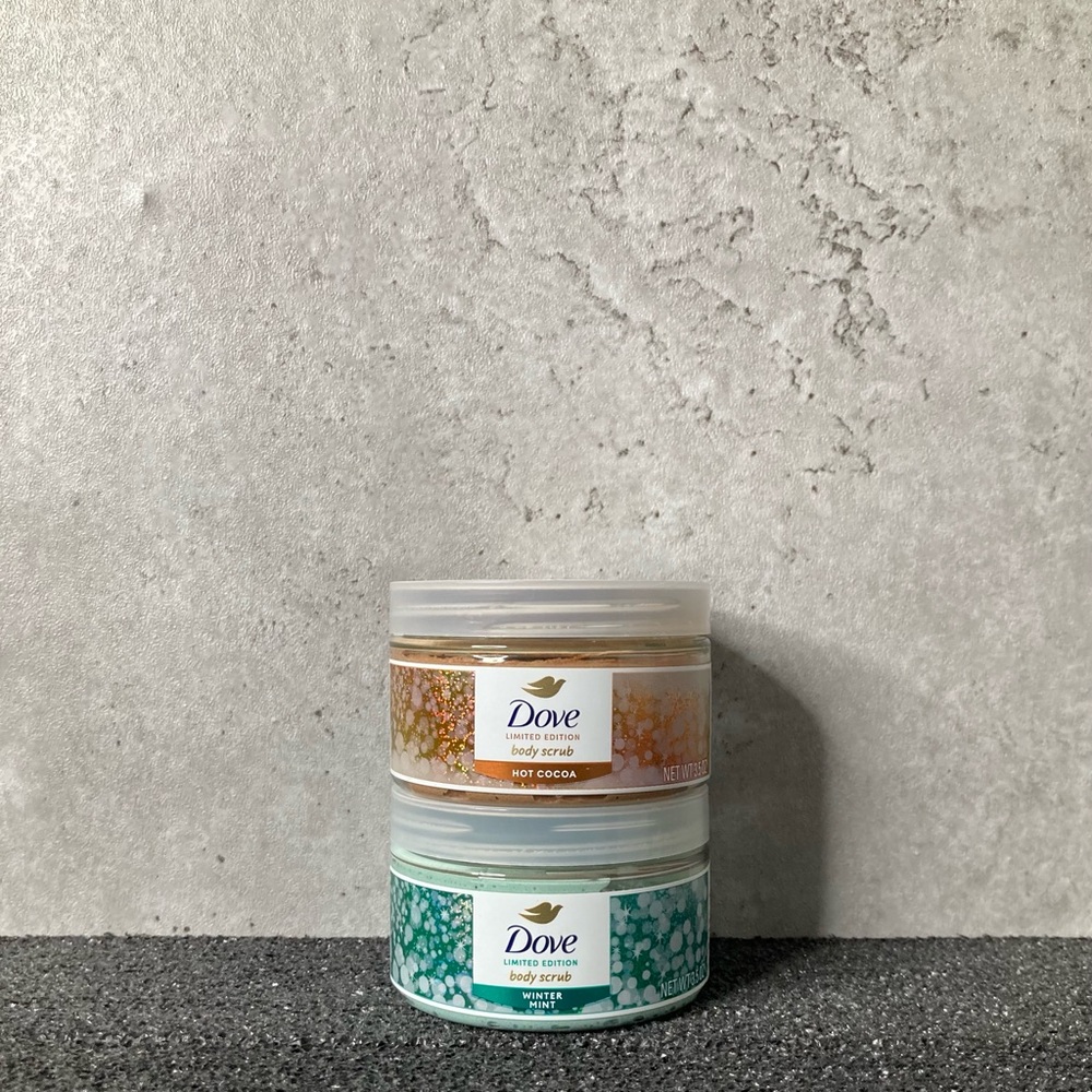 Dove Limited Edition Hot Cocoa & Winter Mint Mini Body Scrub Set, 2 pk.